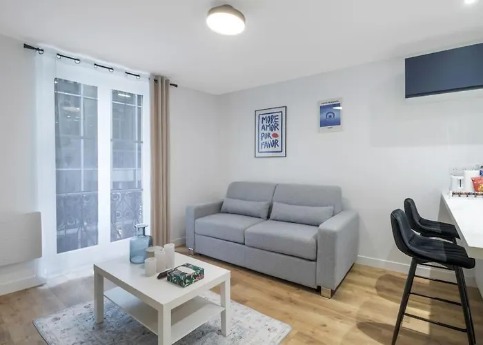 11.appart 4pers#1 Bedroom#pigalle#opera#paris 9 *